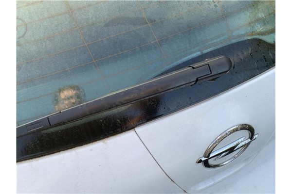 Recambio de brazo limpiaparabrisas trasero para opel astra j berlina 5p 1.6 selective referencia OEM IAM 13256919  