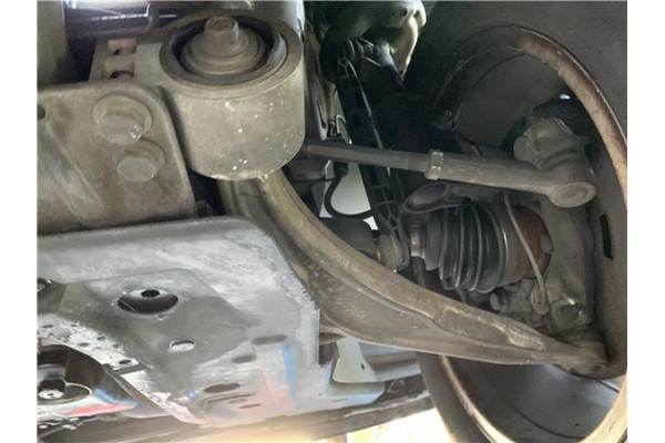 Recambio de brazo suspension delantero derecho para opel astra j berlina 5p 1.6 selective referencia OEM IAM 13401130  