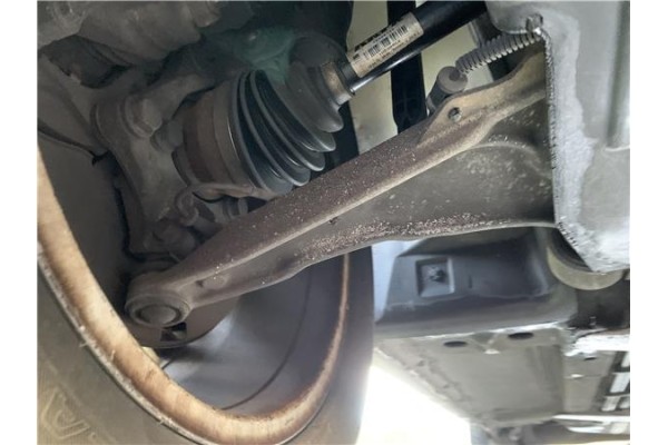 Recambio de brazo suspension delantero derecho para opel astra j berlina 5p 1.6 selective referencia OEM IAM 13401130  