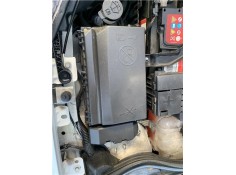 Recambio de caja fusibles/rele para opel astra j berlina 5p 1.6 selective referencia OEM IAM 39065971  