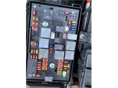 Recambio de caja fusibles/rele para opel astra j berlina 5p 1.6 selective referencia OEM IAM 39065971  