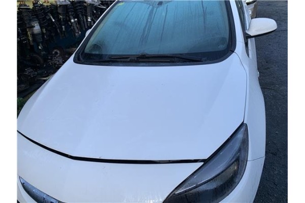 Recambio de capo para opel astra j berlina 5p 1.6 selective referencia OEM IAM 39014121  