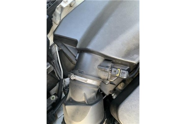 Recambio de carcasa filtro aire para opel astra j berlina 5p 1.6 selective referencia OEM IAM 834781 834132 