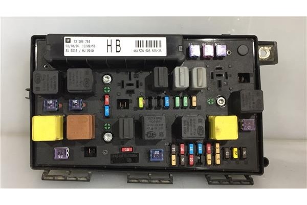 Recambio de caja fusibles/rele para opel zafira b 1.9 enjoy referencia OEM IAM 13206754 5DK00866838 