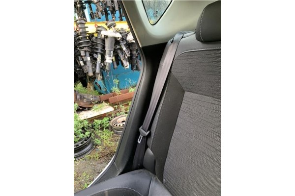 Recambio de cinturon seguridad trasero derecho para opel astra j berlina 5p 1.6 selective referencia OEM IAM 13380210  