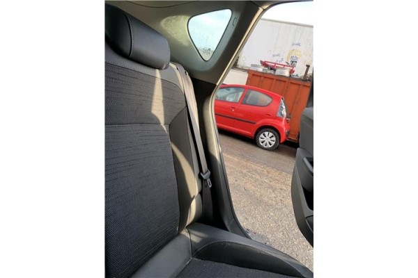 Recambio de cinturon seguridad trasero izquierdo para opel astra j berlina 5p 1.6 selective referencia OEM IAM 13380211  