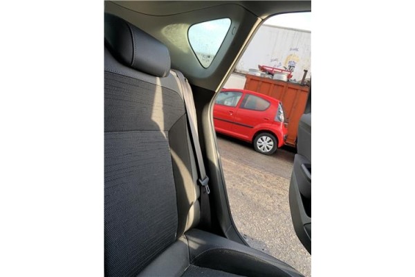 Recambio de cinturon seguridad trasero izquierdo para opel astra j berlina 5p 1.6 selective referencia OEM IAM 13380211  