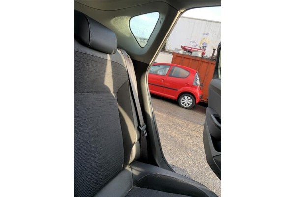 Recambio de cinturon seguridad trasero izquierdo para opel astra j berlina 5p 1.6 selective referencia OEM IAM 13380211  