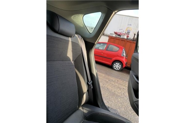 Recambio de cinturon seguridad trasero izquierdo para opel astra j berlina 5p 1.6 selective referencia OEM IAM 13380211  