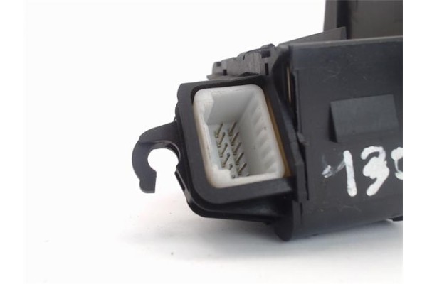 Recambio de mando de luces para renault scenic ii (jm) referencia OEM IAM 8200206738 61890007 