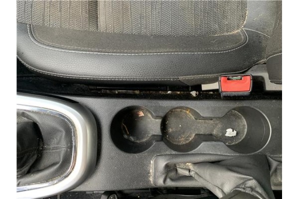 Recambio de consola para opel astra j berlina 5p 1.6 selective referencia OEM IAM 13468752  