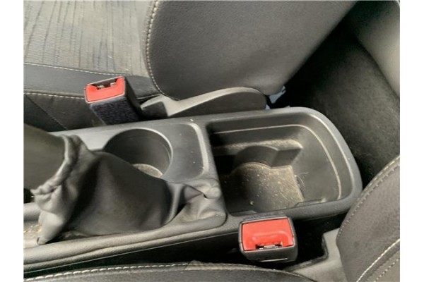 Recambio de consola para opel astra j berlina 5p 1.6 selective referencia OEM IAM 13468752  