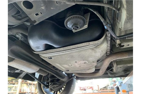 Recambio de deposito combustible para opel astra j berlina 5p 1.6 selective referencia OEM IAM 13269609 39039556 