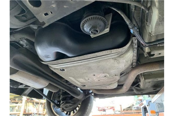 Recambio de deposito combustible para opel astra j berlina 5p 1.6 selective referencia OEM IAM 13269609 39039556 