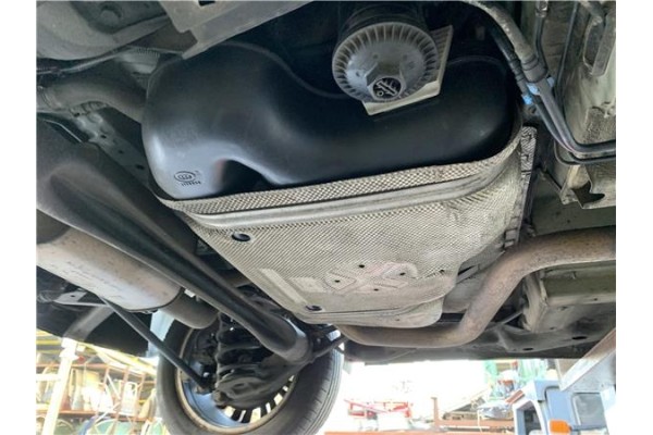 Recambio de deposito combustible para opel astra j berlina 5p 1.6 selective referencia OEM IAM 13269609 39039556 