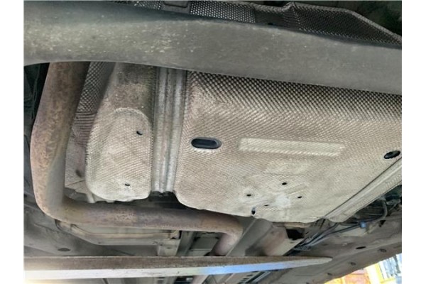 Recambio de deposito combustible para opel astra j berlina 5p 1.6 selective referencia OEM IAM 13269609 39039556 