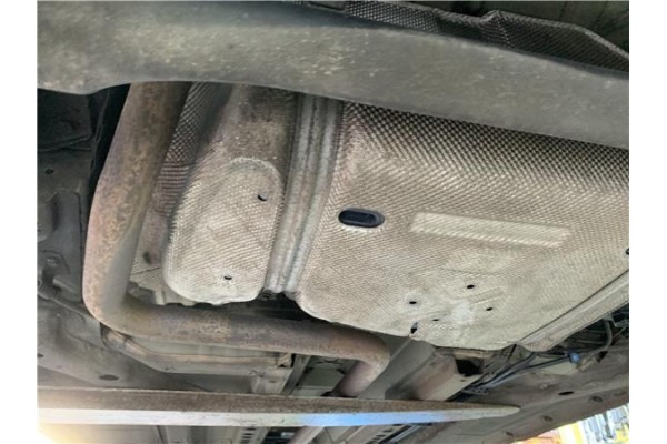 Recambio de deposito combustible para opel astra j berlina 5p 1.6 selective referencia OEM IAM 13269609 39039556 