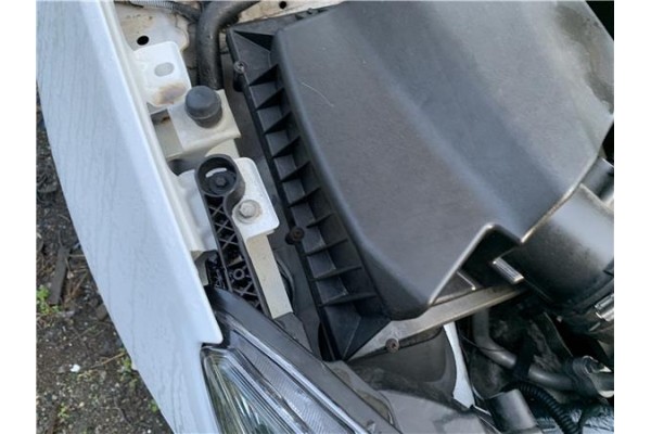 Recambio de faro delantero dcho para opel astra j berlina 5p 1.6 selective referencia OEM IAM 13365291  