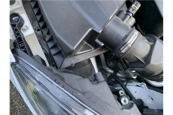 Recambio de faro delantero dcho para opel astra j berlina 5p 1.6 selective referencia OEM IAM 13365291  