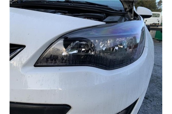 Recambio de faro delantero izquierdo para opel astra j berlina 5p 1.6 selective referencia OEM IAM 13365290  