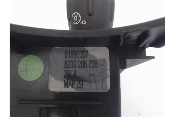 Recambio de mando de luces para renault scenic ii (jm) referencia OEM IAM 8200206738 61890007 