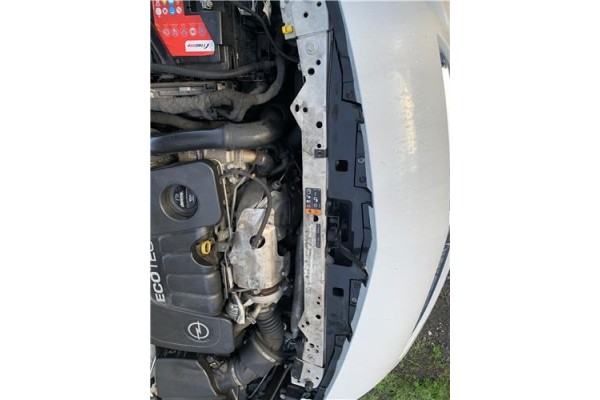 Recambio de frente delantero para opel astra j berlina 5p 1.6 selective referencia OEM IAM 13288975 13456178 