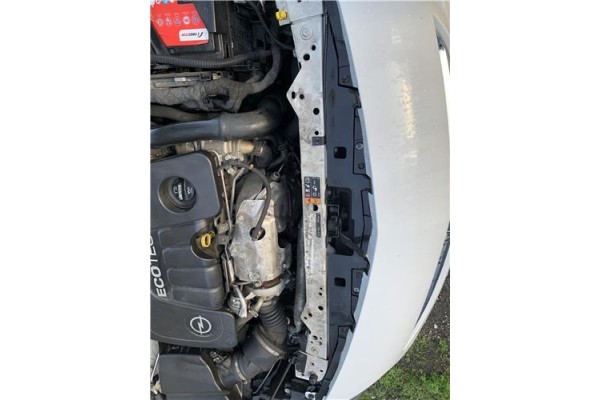 Recambio de frente delantero para opel astra j berlina 5p 1.6 selective referencia OEM IAM 13288975 13456178 