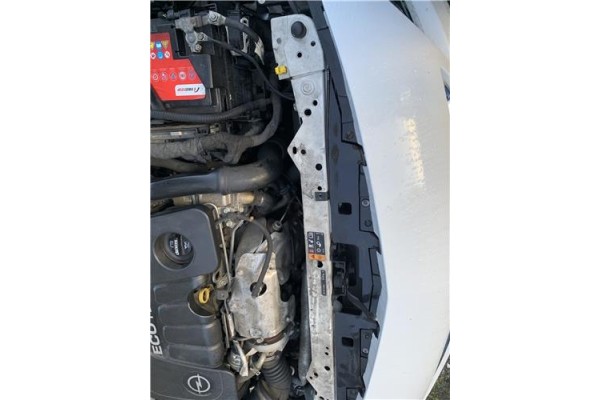 Recambio de frente delantero para opel astra j berlina 5p 1.6 selective referencia OEM IAM 13288975 13456178 