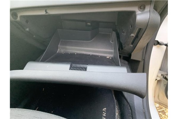 Recambio de guantera salpicadero para opel astra j berlina 5p 1.6 selective referencia OEM IAM 13313192  