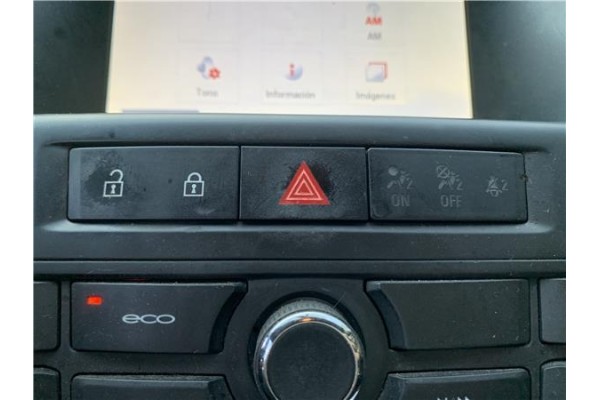 Recambio de interruptor luces emergencia para opel astra j berlina 5p 1.6 selective referencia OEM IAM 13285122  