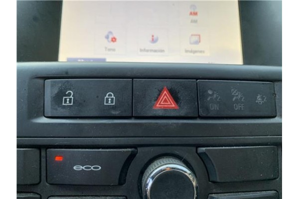 Recambio de interruptor luces emergencia para opel astra j berlina 5p 1.6 selective referencia OEM IAM 13285122  