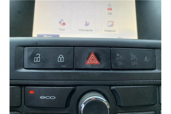 Recambio de interruptor luces emergencia para opel astra j berlina 5p 1.6 selective referencia OEM IAM 13285122  