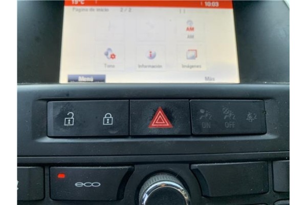 Recambio de interruptor luces emergencia para opel astra j berlina 5p 1.6 selective referencia OEM IAM 13285122  