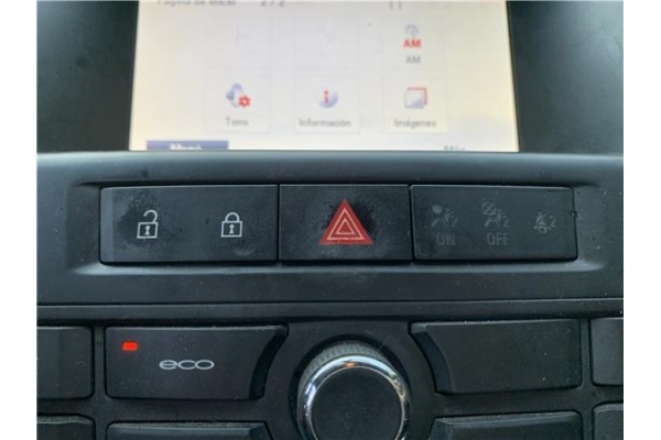 Recambio de interruptor luces emergencia para opel astra j berlina 5p 1.6 selective referencia OEM IAM 13285122  