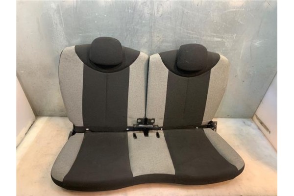 Recambio de asiento trasero central para citroen c1 1.2 feel referencia OEM IAM   