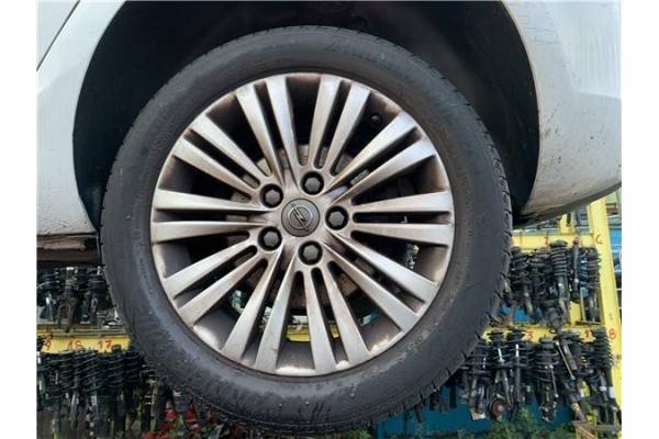 Recambio de llanta para opel astra j berlina 5p 1.6 selective referencia OEM IAM 13259235  