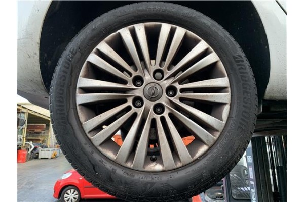 Recambio de llanta para opel astra j berlina 5p 1.6 selective referencia OEM IAM 13259235  