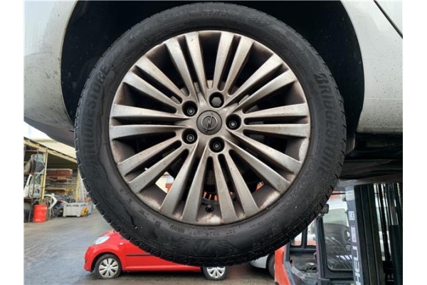 Recambio de llanta para opel astra j berlina 5p 1.6 selective referencia OEM IAM 13259235  