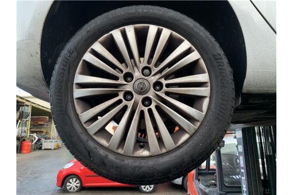 Recambio de llanta para opel astra j berlina 5p 1.6 selective referencia OEM IAM 13259235  