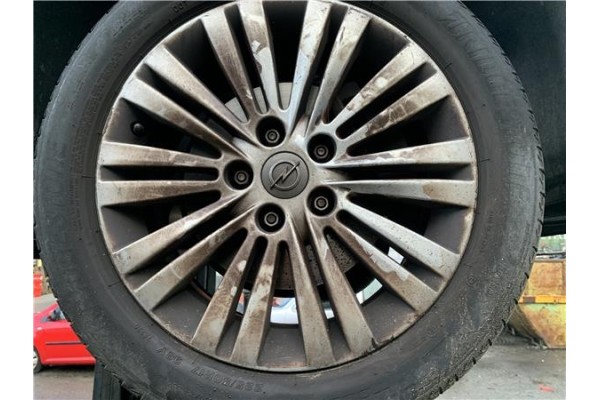 Recambio de llanta para opel astra j berlina 5p 1.6 selective referencia OEM IAM 13259235  