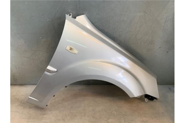 Recambio de aleta delantero derecha para kia rio (jb) 1.4 16v referencia OEM IAM   