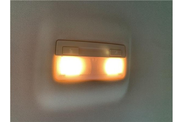 Recambio de luz trasero central techo para opel astra j berlina 5p 1.6 selective referencia OEM IAM 22774329  