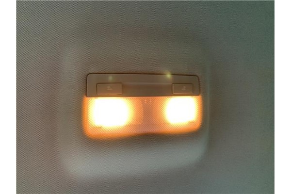 Recambio de luz trasero central techo para opel astra j berlina 5p 1.6 selective referencia OEM IAM 22774329  