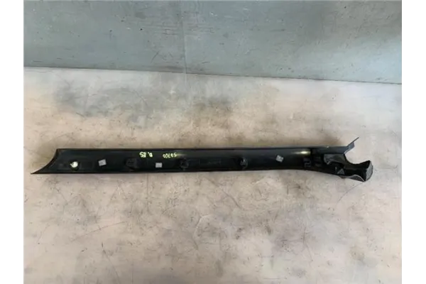 Recambio de moldura parabrisas izquierda para land rover range rover sport 2.7 v6 td s referencia OEM IAM DCB000315PNP  