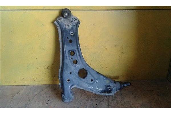 Recambio de brazo inferior delantero derecho para volkswagen polo (9n1)(2001) 1.4 16v referencia OEM IAM   