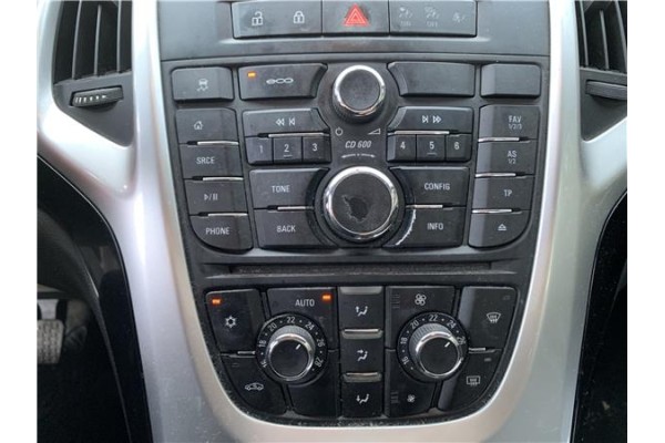 Recambio de mandos climatizador para opel astra j berlina 5p 1.6 selective referencia OEM IAM 13435148  