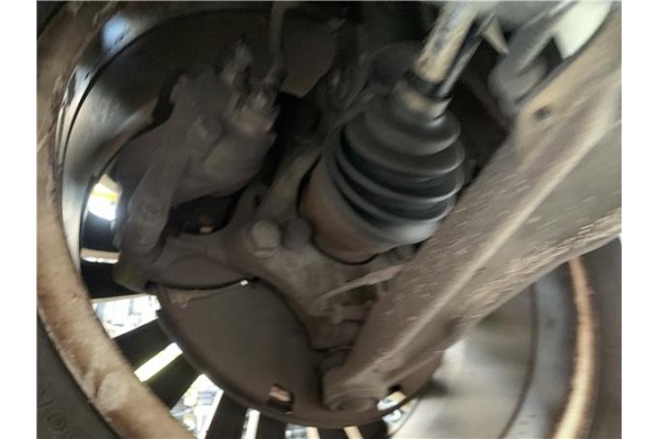 Recambio de mangueta delantero derecha para opel astra j berlina 5p 1.6 selective referencia OEM IAM 13319483  