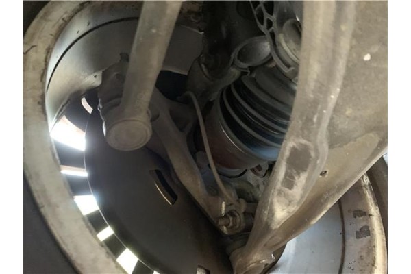 Recambio de mangueta delantero izquierda para opel astra j berlina 5p 1.6 selective referencia OEM IAM 13319482  