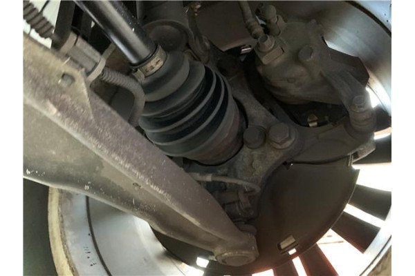 Recambio de mangueta delantero izquierda para opel astra j berlina 5p 1.6 selective referencia OEM IAM 13319482  