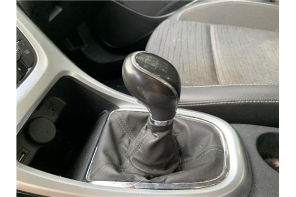 Recambio de palanca de cambio para opel astra j berlina 5p 1.6 selective referencia OEM IAM 55598025 55486394 